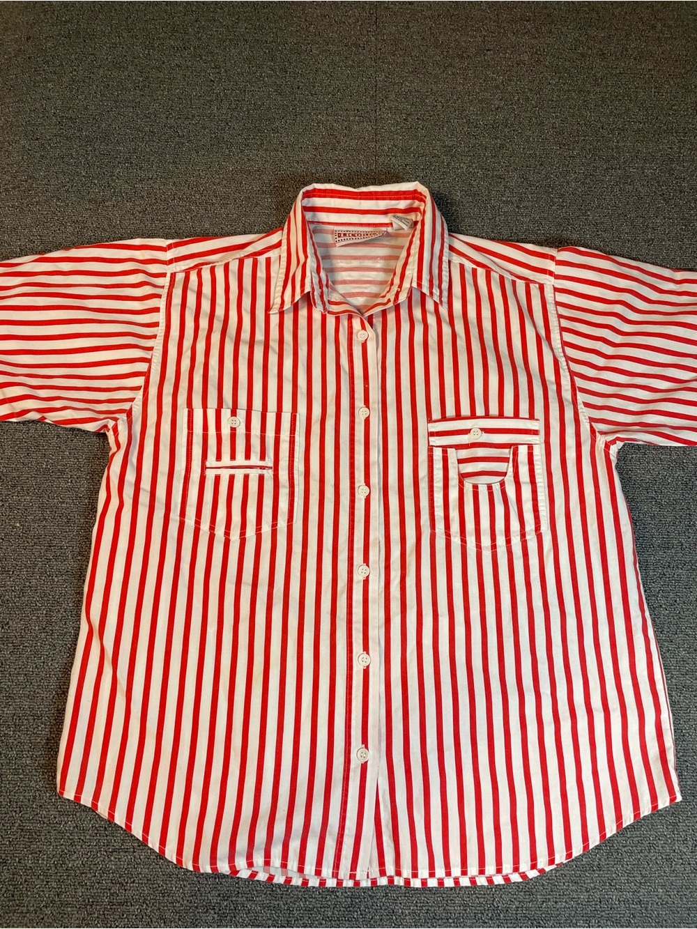 Licorice Vintage Red & White Striped Short-Sleeve Button-Down Shirt